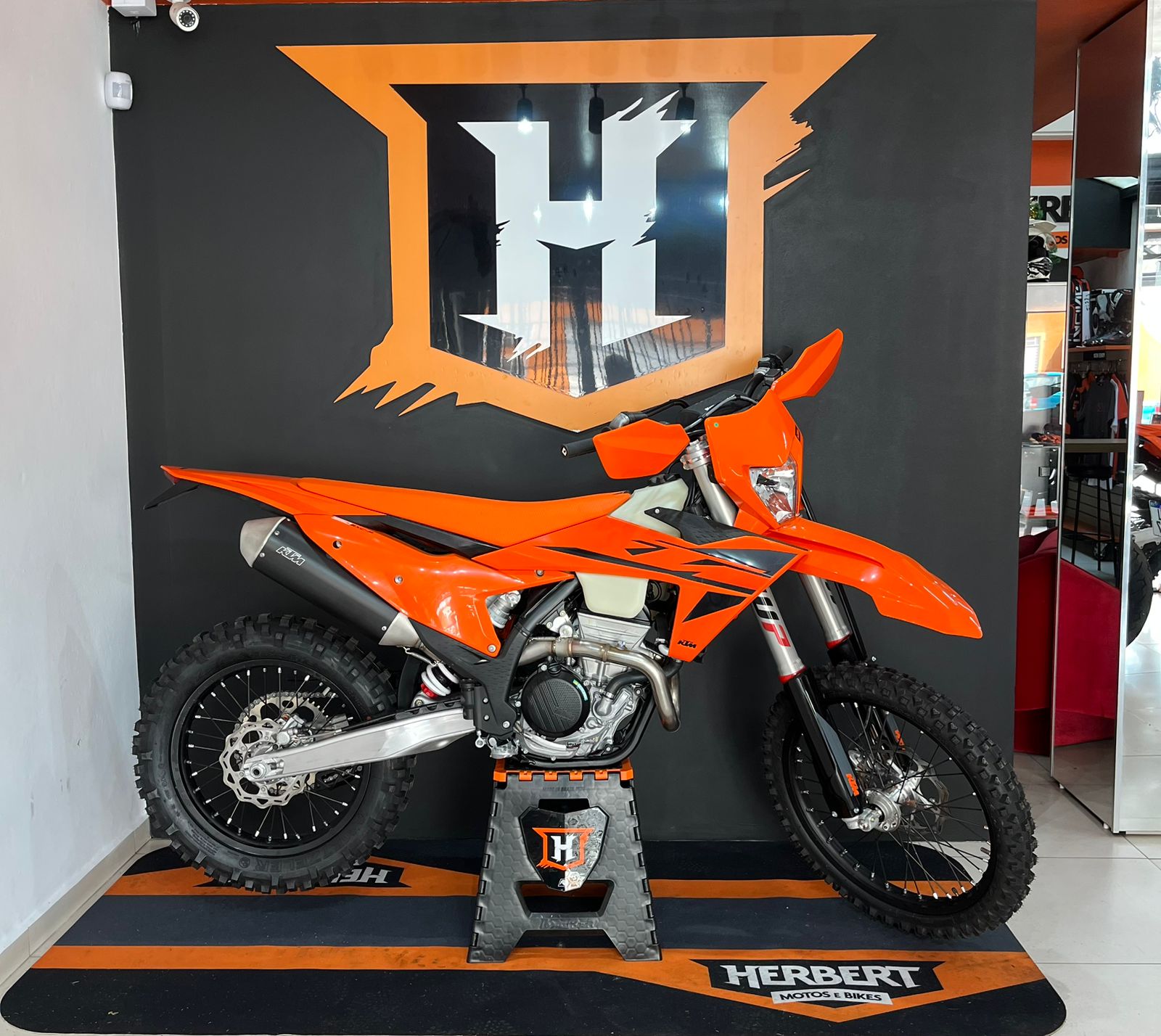 WhatsApp Image 2025-09-10 at 07.52.14