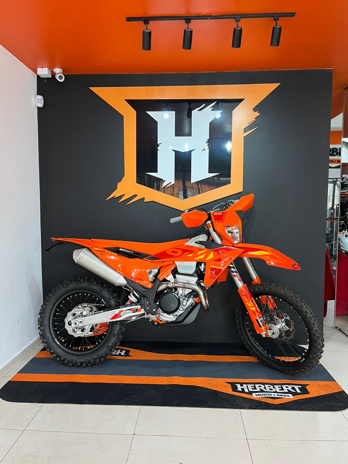 WhatsApp Image 2025-09-10 at 07.53.31 (1)